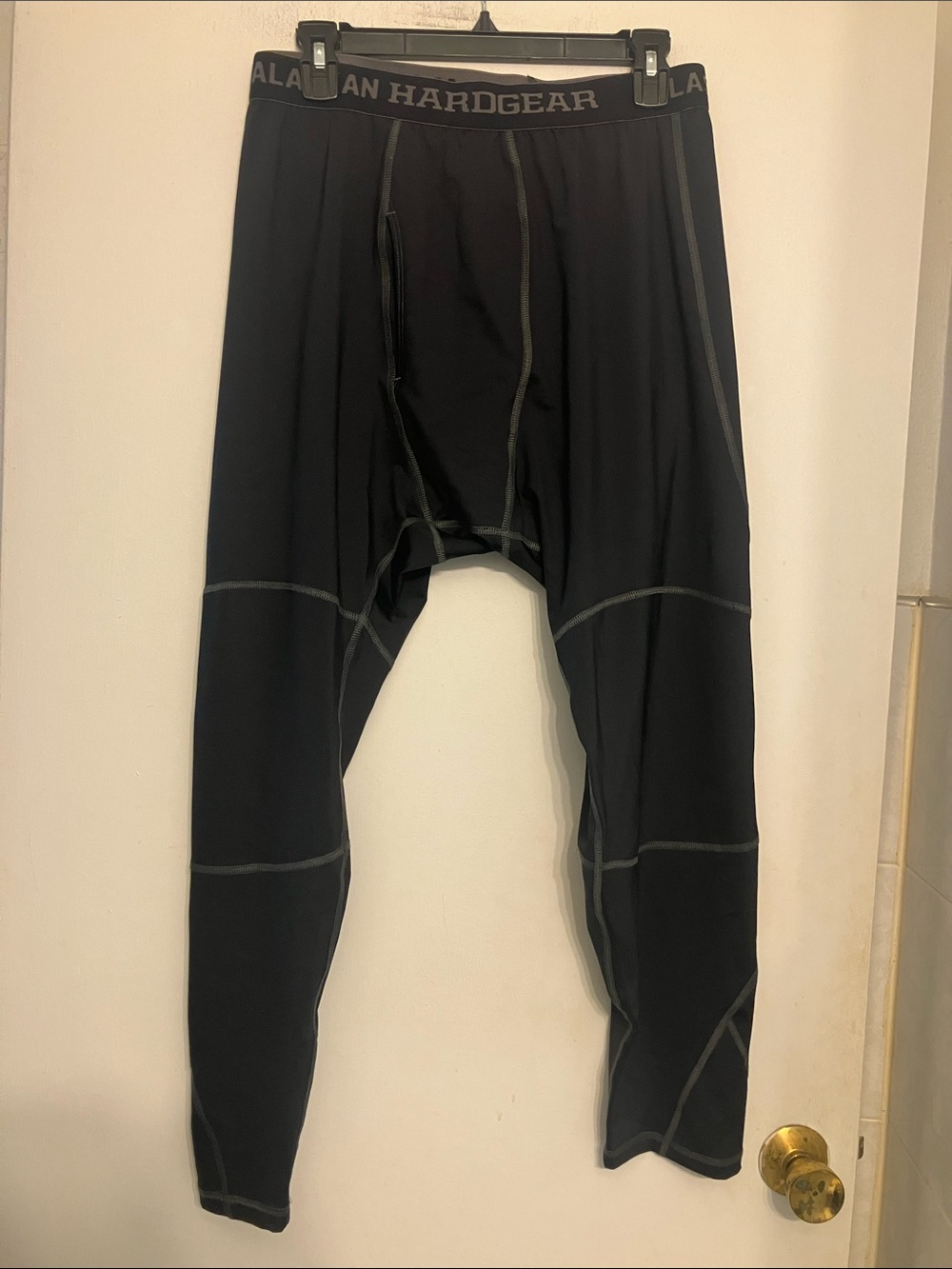 Alaskan hardgear deluth trading co. 3Xx30 stretch compression moisture wicking